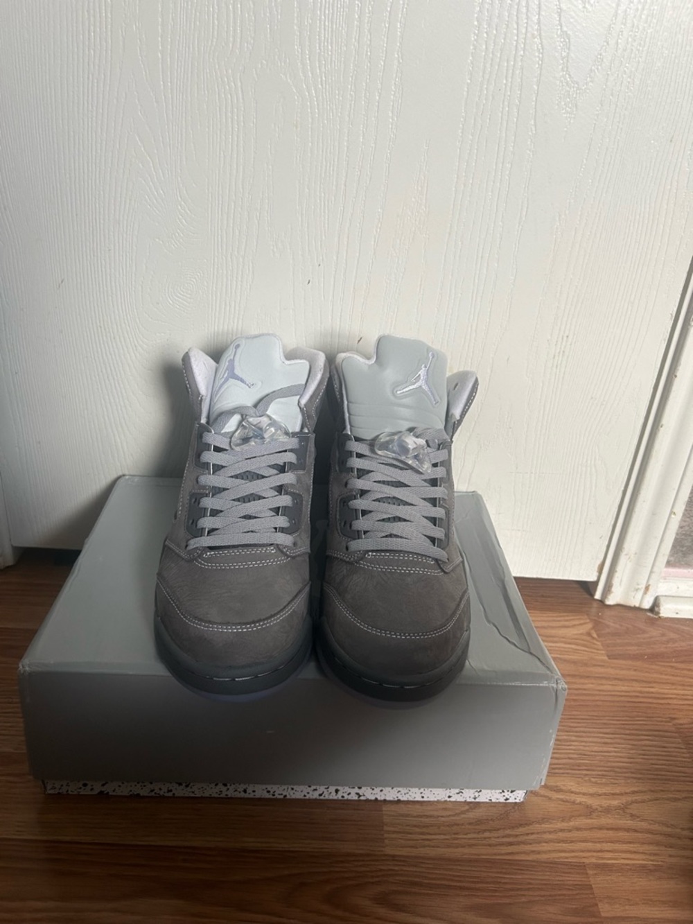 Grey wolf jordan 5